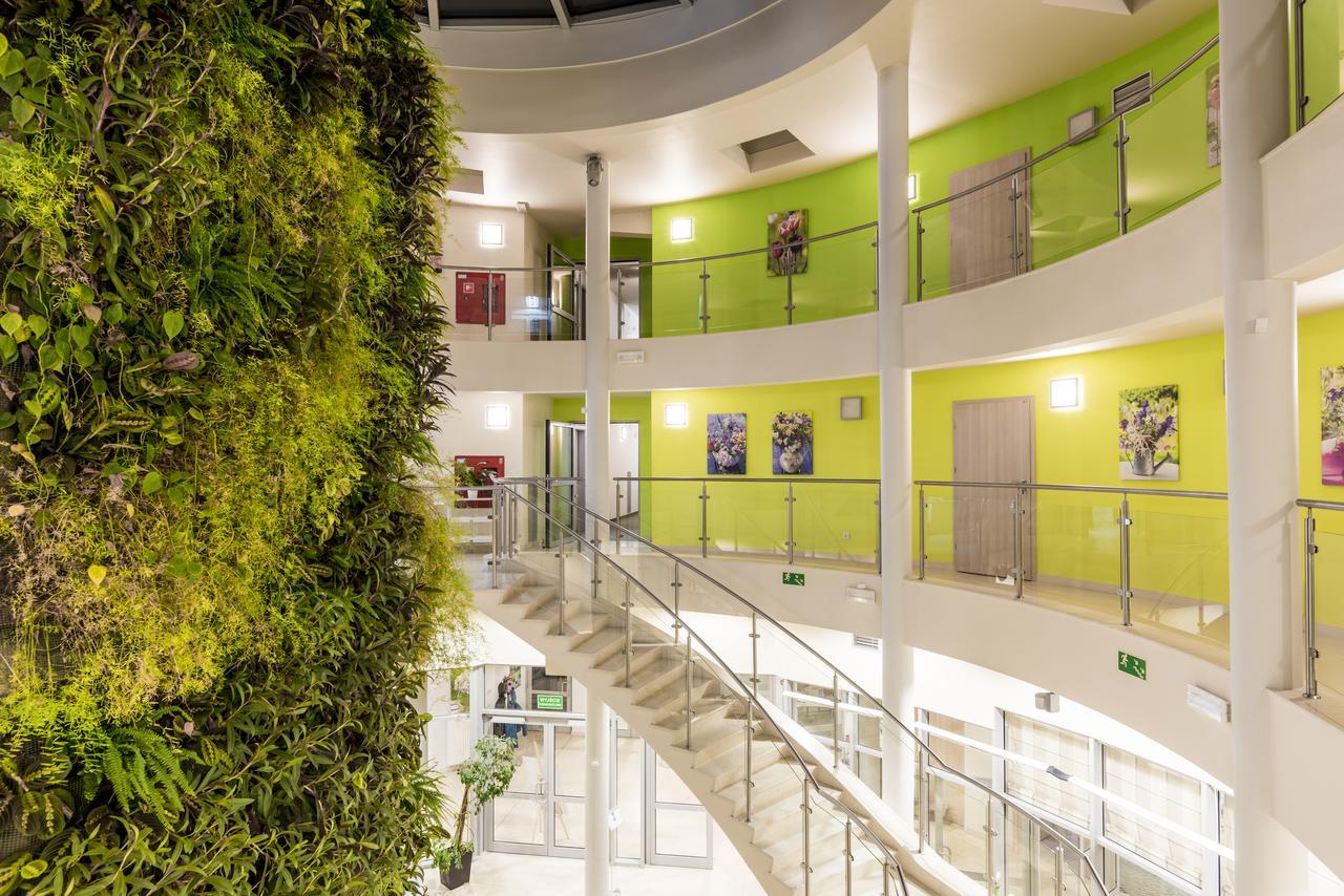 Hotel Willa Wiosenna Ozarów Mazowiecki Exteriér fotografie