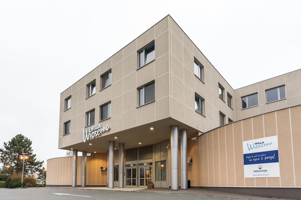 Hotel Willa Wiosenna Ozarów Mazowiecki Exteriér fotografie